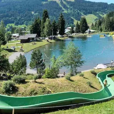 Les Grizzlis Sur Les Pistes Piscine Tennis Petanque. * Les Gets