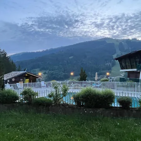 Appartement Les Grizzlis Sur Les Pistes Piscine Tennis Petanque. *